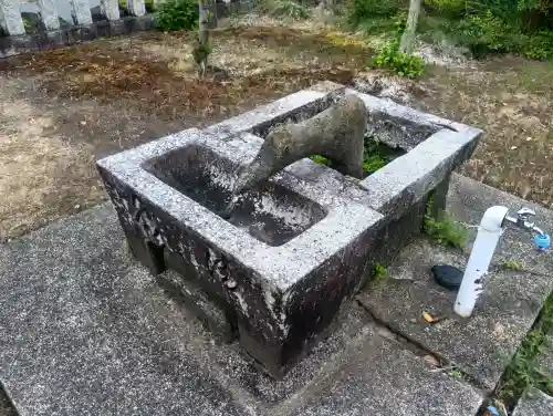 五霊神社の{uncategorized: "未分類", other: "その他", undefined: "問題あり", building: "その他建物", grave: "お墓", sacred_gate: "鳥居", guardian: "狛犬", statue: "像", buddha: "仏像", history: "歴史", nature: "自然", garden: "庭園", animal: "動物", pagoda: "塔", temizu: "手水舎", mountain_gate: "山門・神門", sanctuary: "本殿・本堂", subordinate: "末社・摂社", art: "芸術", scenery: "景色", jizo: "地蔵", ema: "絵馬", goshuin: "御朱印", omikuji: "おみくじ", items: "授与品その他", amulet: "お守り", goshuincho: "御朱印帳", eats: "食事", festival: "お祭り", votive_dance: "神楽", shichigosan: "七五三参", wedding: "結婚式", experience: "体験その他", initially: "初詣", around: "周辺", anti_infection: "感染症対策"}