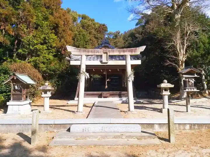 八幡神社の鳥居