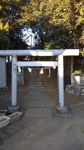 二ツ森稲荷神社の鳥居