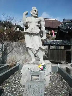 高松山観音寺の像