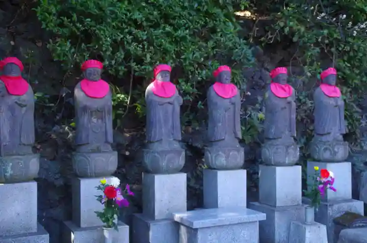 東長谷寺 薬王院の地蔵