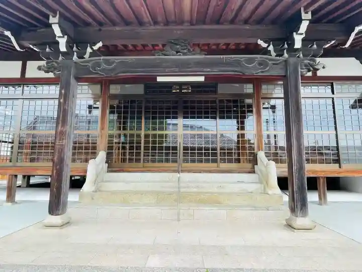 長福寺の{uncategorized: "未分類", other: "その他", undefined: "問題あり", building: "その他建物", grave: "お墓", sacred_gate: "鳥居", guardian: "狛犬", statue: "像", buddha: "仏像", history: "歴史", nature: "自然", garden: "庭園", animal: "動物", pagoda: "塔", temizu: "手水舎", mountain_gate: "山門・神門", sanctuary: "本殿・本堂", subordinate: "末社・摂社", art: "芸術", scenery: "景色", jizo: "地蔵", ema: "絵馬", goshuin: "御朱印", omikuji: "おみくじ", items: "授与品その他", amulet: "お守り", goshuincho: "御朱印帳", eats: "食事", festival: "お祭り", votive_dance: "神楽", shichigosan: "七五三参", wedding: "結婚式", experience: "体験その他", initially: "初詣", around: "周辺", anti_infection: "感染症対策"}