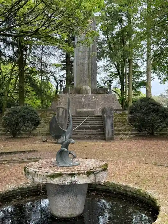 高岡市護国神社の庭園