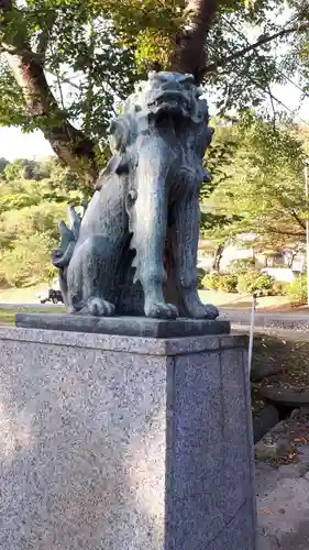 虻田神社の狛犬