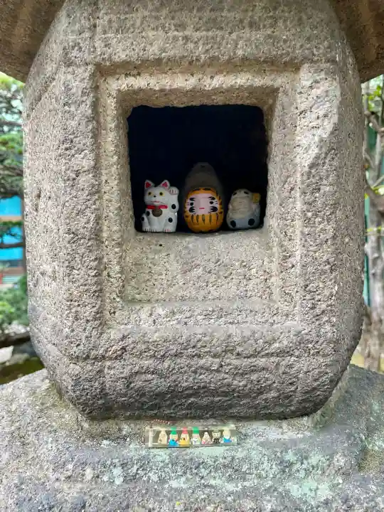 寿永寺の{uncategorized: "未分類", other: "その他", undefined: "問題あり", building: "その他建物", grave: "お墓", sacred_gate: "鳥居", guardian: "狛犬", statue: "像", buddha: "仏像", history: "歴史", nature: "自然", garden: "庭園", animal: "動物", pagoda: "塔", temizu: "手水舎", mountain_gate: "山門・神門", sanctuary: "本殿・本堂", subordinate: "末社・摂社", art: "芸術", scenery: "景色", jizo: "地蔵", ema: "絵馬", goshuin: "御朱印", omikuji: "おみくじ", items: "授与品その他", amulet: "お守り", goshuincho: "御朱印帳", eats: "食事", festival: "お祭り", votive_dance: "神楽", shichigosan: "七五三参", wedding: "結婚式", experience: "体験その他", initially: "初詣", around: "周辺", anti_infection: "感染症対策"}