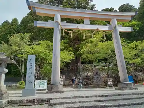 戸隠神社中社の鳥居