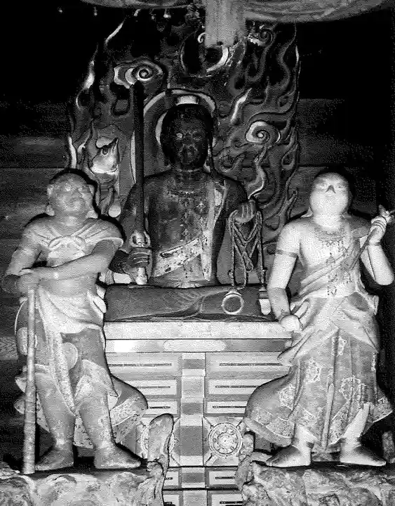 鬼岩寺(静岡県)