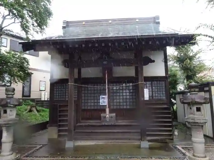 神明社の本殿