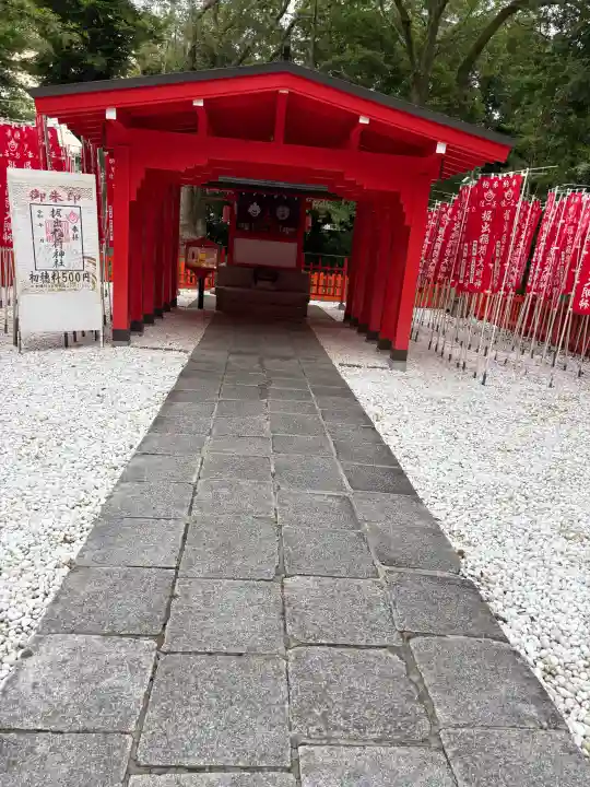 掘出稲荷神社の{uncategorized: "未分類", other: "その他", undefined: "問題あり", building: "その他建物", grave: "お墓", sacred_gate: "鳥居", guardian: "狛犬", statue: "像", buddha: "仏像", history: "歴史", nature: "自然", garden: "庭園", animal: "動物", pagoda: "塔", temizu: "手水舎", mountain_gate: "山門・神門", sanctuary: "本殿・本堂", subordinate: "末社・摂社", art: "芸術", scenery: "景色", jizo: "地蔵", ema: "絵馬", goshuin: "御朱印", omikuji: "おみくじ", items: "授与品その他", amulet: "お守り", goshuincho: "御朱印帳", eats: "食事", festival: "お祭り", votive_dance: "神楽", shichigosan: "七五三参", wedding: "結婚式", experience: "体験その他", initially: "初詣", around: "周辺", anti_infection: "感染症対策"}