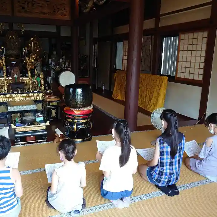 亀峰山平成院の本殿・本堂