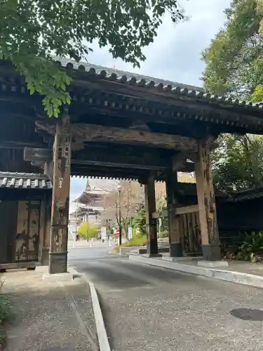 増上寺の{uncategorized: "未分類", other: "その他", undefined: "問題あり", building: "その他建物", grave: "お墓", sacred_gate: "鳥居", guardian: "狛犬", statue: "像", buddha: "仏像", history: "歴史", nature: "自然", garden: "庭園", animal: "動物", pagoda: "塔", temizu: "手水舎", mountain_gate: "山門・神門", sanctuary: "本殿・本堂", subordinate: "末社・摂社", art: "芸術", scenery: "景色", jizo: "地蔵", ema: "絵馬", goshuin: "御朱印", omikuji: "おみくじ", items: "授与品その他", amulet: "お守り", goshuincho: "御朱印帳", eats: "食事", festival: "お祭り", votive_dance: "神楽", shichigosan: "七五三参", wedding: "結婚式", experience: "体験その他", initially: "初詣", around: "周辺", anti_infection: "感染症対策"}
