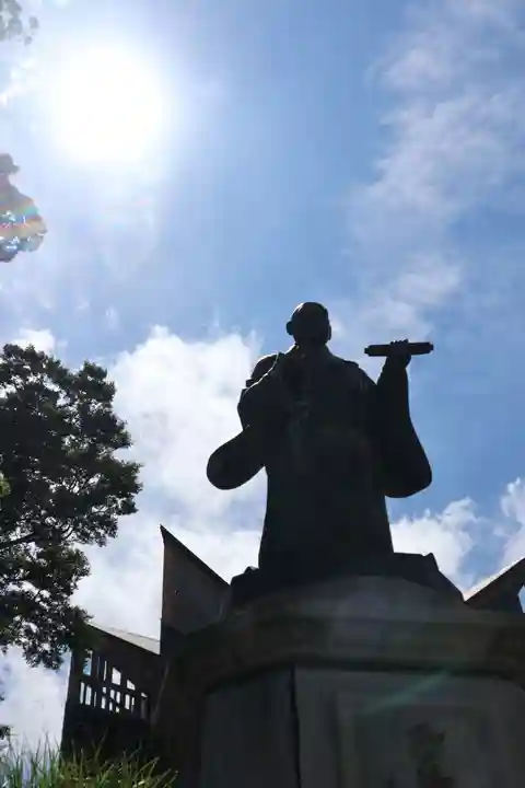 能勢妙見山(真如寺境外仏堂)の像