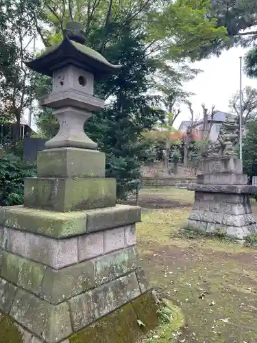 上高田氷川神社の{uncategorized: "未分類", other: "その他", undefined: "問題あり", building: "その他建物", grave: "お墓", sacred_gate: "鳥居", guardian: "狛犬", statue: "像", buddha: "仏像", history: "歴史", nature: "自然", garden: "庭園", animal: "動物", pagoda: "塔", temizu: "手水舎", mountain_gate: "山門・神門", sanctuary: "本殿・本堂", subordinate: "末社・摂社", art: "芸術", scenery: "景色", jizo: "地蔵", ema: "絵馬", goshuin: "御朱印", omikuji: "おみくじ", items: "授与品その他", amulet: "お守り", goshuincho: "御朱印帳", eats: "食事", festival: "お祭り", votive_dance: "神楽", shichigosan: "七五三参", wedding: "結婚式", experience: "体験その他", initially: "初詣", around: "周辺", anti_infection: "感染症対策"}