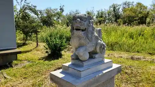 岡山神社の狛犬