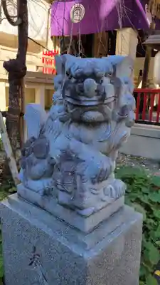 矢先稲荷神社の狛犬