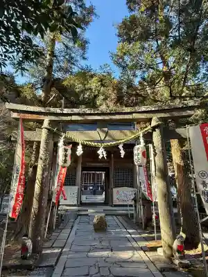 青麻神社の{uncategorized: "未分類", other: "その他", undefined: "問題あり", building: "その他建物", grave: "お墓", sacred_gate: "鳥居", guardian: "狛犬", statue: "像", buddha: "仏像", history: "歴史", nature: "自然", garden: "庭園", animal: "動物", pagoda: "塔", temizu: "手水舎", mountain_gate: "山門・神門", sanctuary: "本殿・本堂", subordinate: "末社・摂社", art: "芸術", scenery: "景色", jizo: "地蔵", ema: "絵馬", goshuin: "御朱印", omikuji: "おみくじ", items: "授与品その他", amulet: "お守り", goshuincho: "御朱印帳", eats: "食事", festival: "お祭り", votive_dance: "神楽", shichigosan: "七五三参", wedding: "結婚式", experience: "体験その他", initially: "初詣", around: "周辺", anti_infection: "感染症対策"}