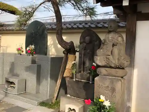 良観寺の地蔵