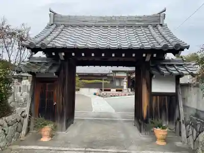 浄福寺の{uncategorized: "未分類", other: "その他", undefined: "問題あり", building: "その他建物", grave: "お墓", sacred_gate: "鳥居", guardian: "狛犬", statue: "像", buddha: "仏像", history: "歴史", nature: "自然", garden: "庭園", animal: "動物", pagoda: "塔", temizu: "手水舎", mountain_gate: "山門・神門", sanctuary: "本殿・本堂", subordinate: "末社・摂社", art: "芸術", scenery: "景色", jizo: "地蔵", ema: "絵馬", goshuin: "御朱印", omikuji: "おみくじ", items: "授与品その他", amulet: "お守り", goshuincho: "御朱印帳", eats: "食事", festival: "お祭り", votive_dance: "神楽", shichigosan: "七五三参", wedding: "結婚式", experience: "体験その他", initially: "初詣", around: "周辺", anti_infection: "感染症対策"}