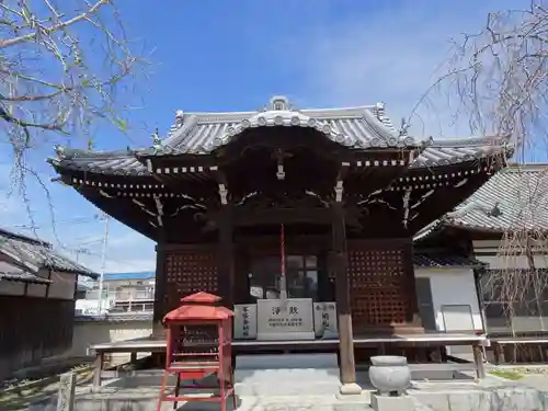 洲崎寺の本殿・本堂