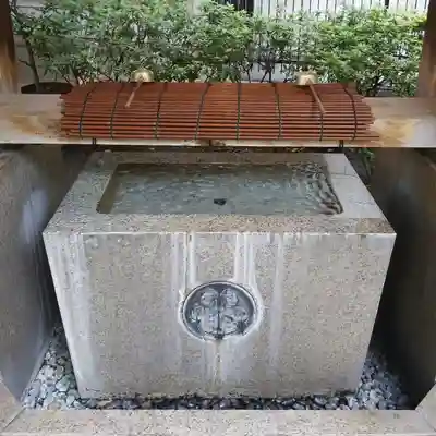 青山熊野神社の手水舎