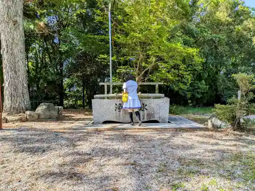 曽野稲荷神社の手水舎