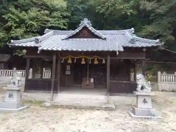 佐方八幡神社の本殿・本堂