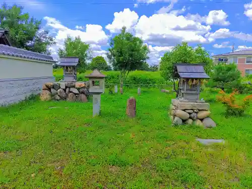 八龍神社（東八龍社）の末社・摂社