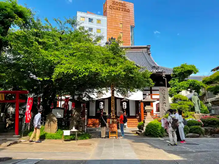 西光寺の本殿・本堂