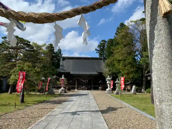 鳥谷崎神社の本殿・本堂