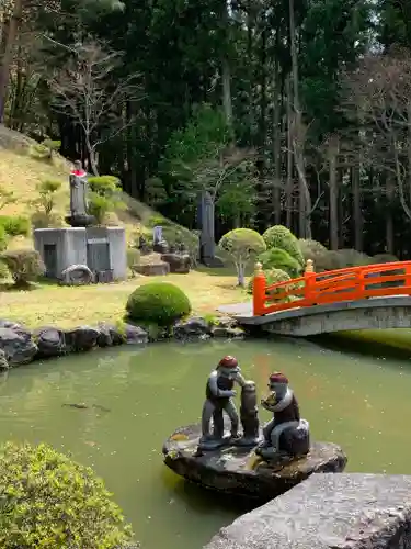 福泉寺の像