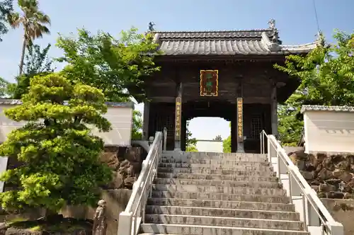 観自在寺の山門