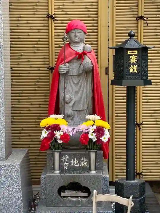 赤坂不動尊威徳寺の地蔵