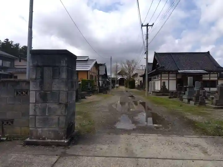 本誓寺(新潟県)