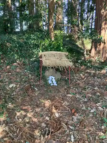 飯渕香取神社の{uncategorized: "未分類", other: "その他", undefined: "問題あり", building: "その他建物", grave: "お墓", sacred_gate: "鳥居", guardian: "狛犬", statue: "像", buddha: "仏像", history: "歴史", nature: "自然", garden: "庭園", animal: "動物", pagoda: "塔", temizu: "手水舎", mountain_gate: "山門・神門", sanctuary: "本殿・本堂", subordinate: "末社・摂社", art: "芸術", scenery: "景色", jizo: "地蔵", ema: "絵馬", goshuin: "御朱印", omikuji: "おみくじ", items: "授与品その他", amulet: "お守り", goshuincho: "御朱印帳", eats: "食事", festival: "お祭り", votive_dance: "神楽", shichigosan: "七五三参", wedding: "結婚式", experience: "体験その他", initially: "初詣", around: "周辺", anti_infection: "感染症対策"}