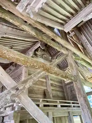 摩氣神社の本殿・本堂