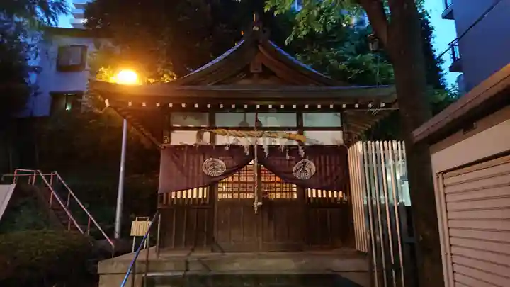 出世稲荷神社(春日稲荷神社)の本殿・本堂