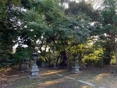 八幡神社の建物その他