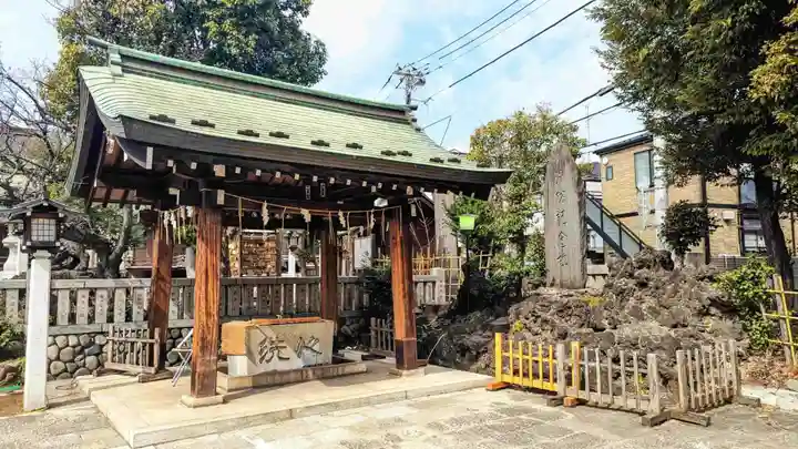 新宿下落合氷川神社の手水舎