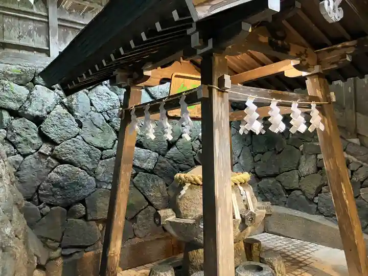 狭井坐大神荒魂神社(狭井神社)(奈良県)
