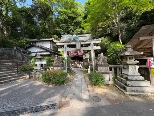吉水辨財天堂の{uncategorized: "未分類", other: "その他", undefined: "問題あり", building: "その他建物", grave: "お墓", sacred_gate: "鳥居", guardian: "狛犬", statue: "像", buddha: "仏像", history: "歴史", nature: "自然", garden: "庭園", animal: "動物", pagoda: "塔", temizu: "手水舎", mountain_gate: "山門・神門", sanctuary: "本殿・本堂", subordinate: "末社・摂社", art: "芸術", scenery: "景色", jizo: "地蔵", ema: "絵馬", goshuin: "御朱印", omikuji: "おみくじ", items: "授与品その他", amulet: "お守り", goshuincho: "御朱印帳", eats: "食事", festival: "お祭り", votive_dance: "神楽", shichigosan: "七五三参", wedding: "結婚式", experience: "体験その他", initially: "初詣", around: "周辺", anti_infection: "感染症対策"}