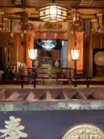 白蛇辨財天の本殿・本堂