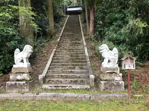 浦宮神社の狛犬