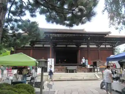 大報恩寺(千本釈迦堂)の本殿・本堂