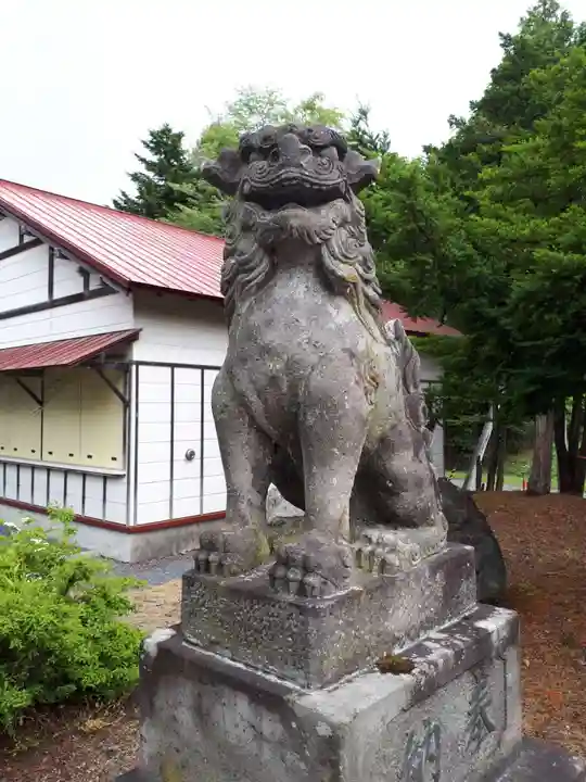 上芦別神社の狛犬