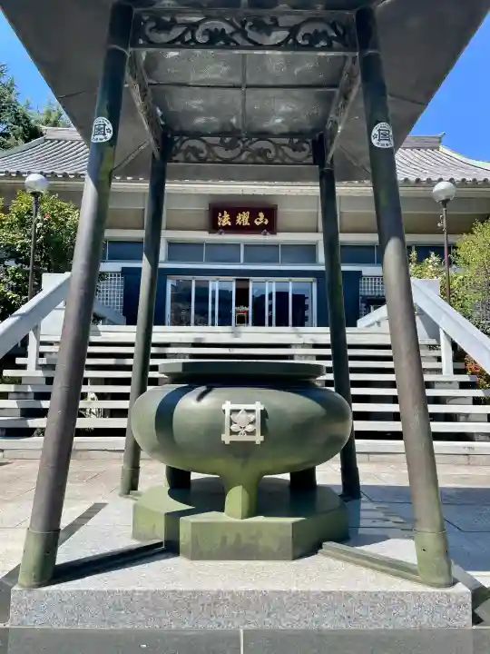 本立寺の{uncategorized: "未分類", other: "その他", undefined: "問題あり", building: "その他建物", grave: "お墓", sacred_gate: "鳥居", guardian: "狛犬", statue: "像", buddha: "仏像", history: "歴史", nature: "自然", garden: "庭園", animal: "動物", pagoda: "塔", temizu: "手水舎", mountain_gate: "山門・神門", sanctuary: "本殿・本堂", subordinate: "末社・摂社", art: "芸術", scenery: "景色", jizo: "地蔵", ema: "絵馬", goshuin: "御朱印", omikuji: "おみくじ", items: "授与品その他", amulet: "お守り", goshuincho: "御朱印帳", eats: "食事", festival: "お祭り", votive_dance: "神楽", shichigosan: "七五三参", wedding: "結婚式", experience: "体験その他", initially: "初詣", around: "周辺", anti_infection: "感染症対策"}