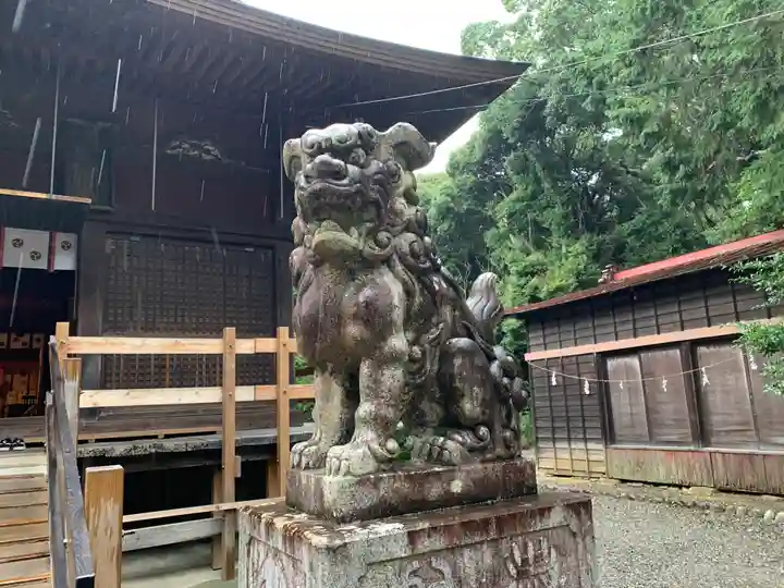 府八幡宮の狛犬