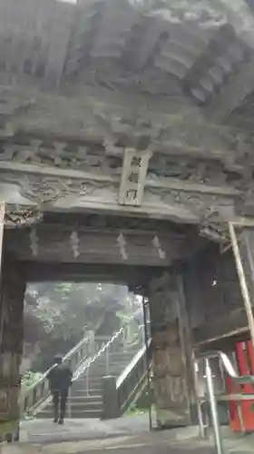 榛名神社の山門・神門