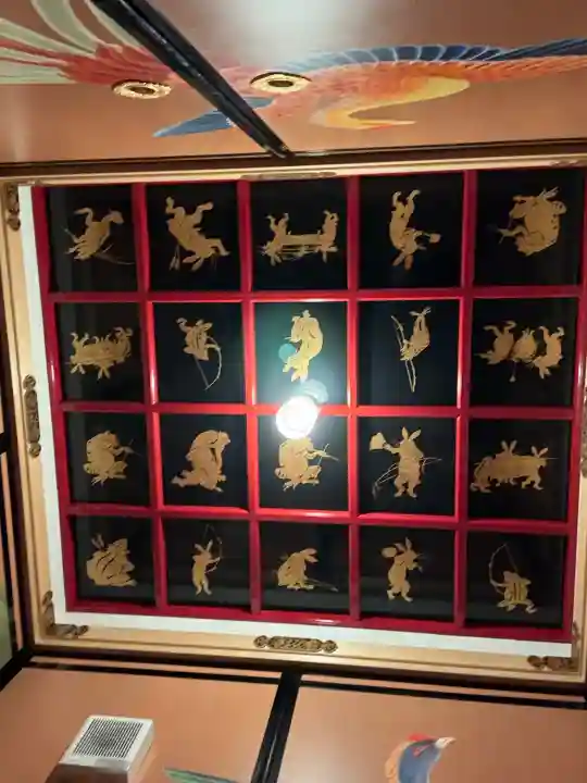 大杉神社の{uncategorized: "未分類", other: "その他", undefined: "問題あり", building: "その他建物", grave: "お墓", sacred_gate: "鳥居", guardian: "狛犬", statue: "像", buddha: "仏像", history: "歴史", nature: "自然", garden: "庭園", animal: "動物", pagoda: "塔", temizu: "手水舎", mountain_gate: "山門・神門", sanctuary: "本殿・本堂", subordinate: "末社・摂社", art: "芸術", scenery: "景色", jizo: "地蔵", ema: "絵馬", goshuin: "御朱印", omikuji: "おみくじ", items: "授与品その他", amulet: "お守り", goshuincho: "御朱印帳", eats: "食事", festival: "お祭り", votive_dance: "神楽", shichigosan: "七五三参", wedding: "結婚式", experience: "体験その他", initially: "初詣", around: "周辺", anti_infection: "感染症対策"}