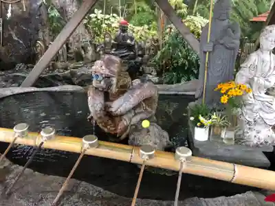 香山昇竜大観音の手水舎