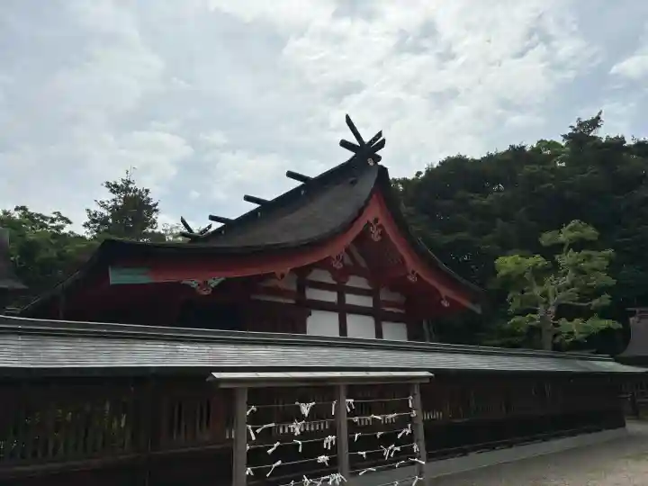 宗像大社の{uncategorized: "未分類", other: "その他", undefined: "問題あり", building: "その他建物", grave: "お墓", sacred_gate: "鳥居", guardian: "狛犬", statue: "像", buddha: "仏像", history: "歴史", nature: "自然", garden: "庭園", animal: "動物", pagoda: "塔", temizu: "手水舎", mountain_gate: "山門・神門", sanctuary: "本殿・本堂", subordinate: "末社・摂社", art: "芸術", scenery: "景色", jizo: "地蔵", ema: "絵馬", goshuin: "御朱印", omikuji: "おみくじ", items: "授与品その他", amulet: "お守り", goshuincho: "御朱印帳", eats: "食事", festival: "お祭り", votive_dance: "神楽", shichigosan: "七五三参", wedding: "結婚式", experience: "体験その他", initially: "初詣", around: "周辺", anti_infection: "感染症対策"}